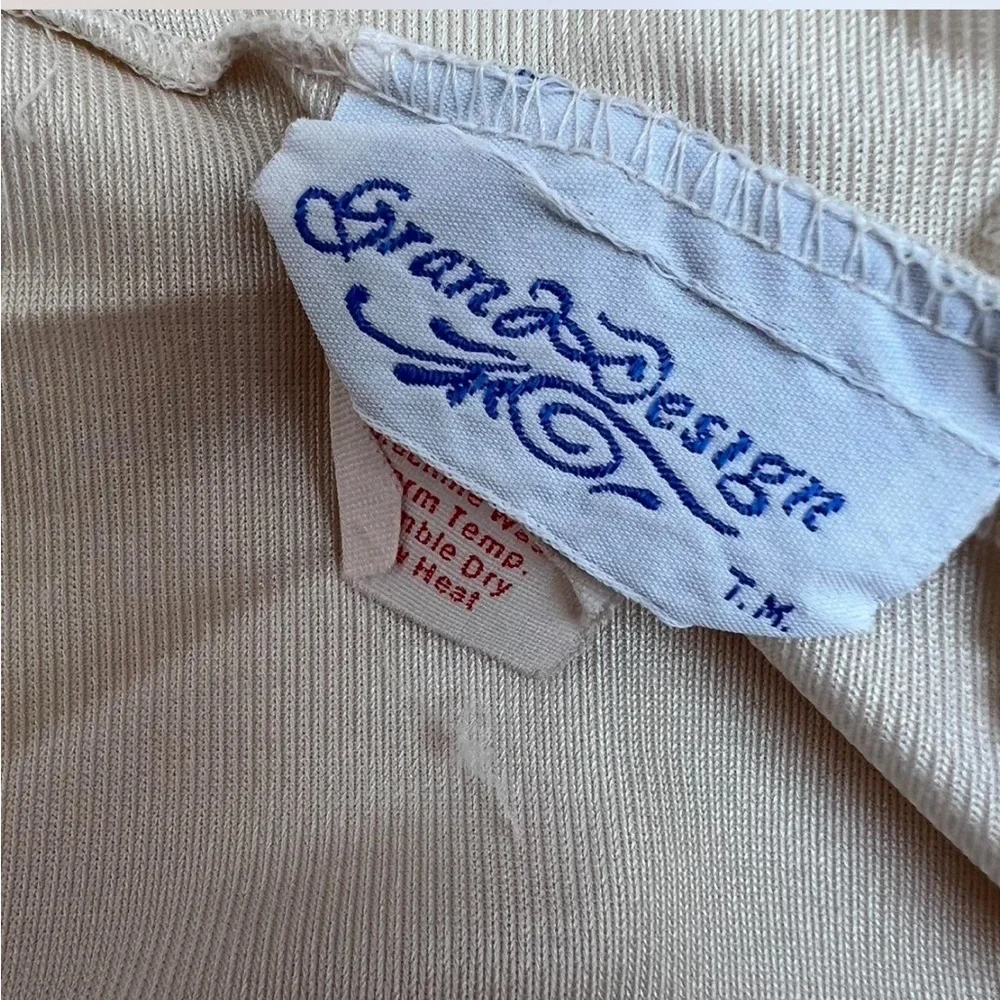 Vintage Grand Design Slip Size 32 - Picture 8 of 9